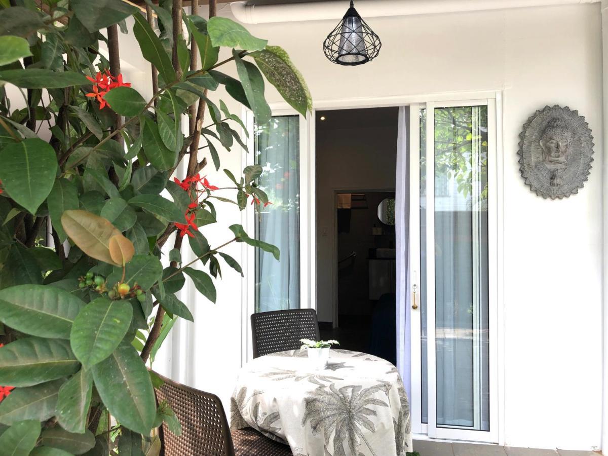 Villa Famiri Boutique Hotel ปารามารีโบ ภายนอก รูปภาพ