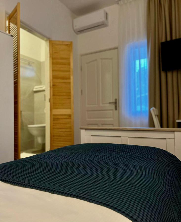 Villa Famiri Boutique Hotel ปารามารีโบ ภายนอก รูปภาพ