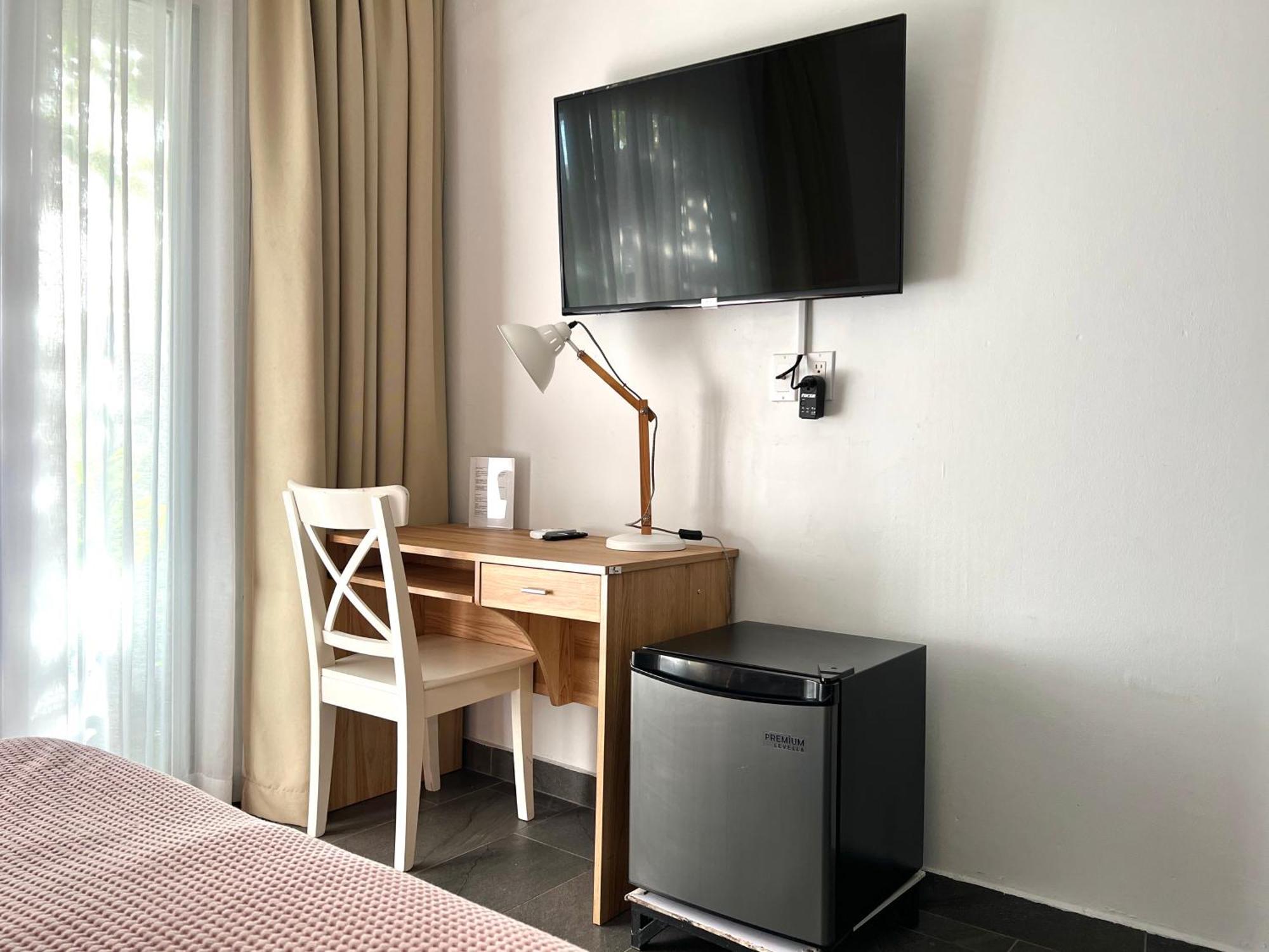 Villa Famiri Boutique Hotel ปารามารีโบ ภายนอก รูปภาพ