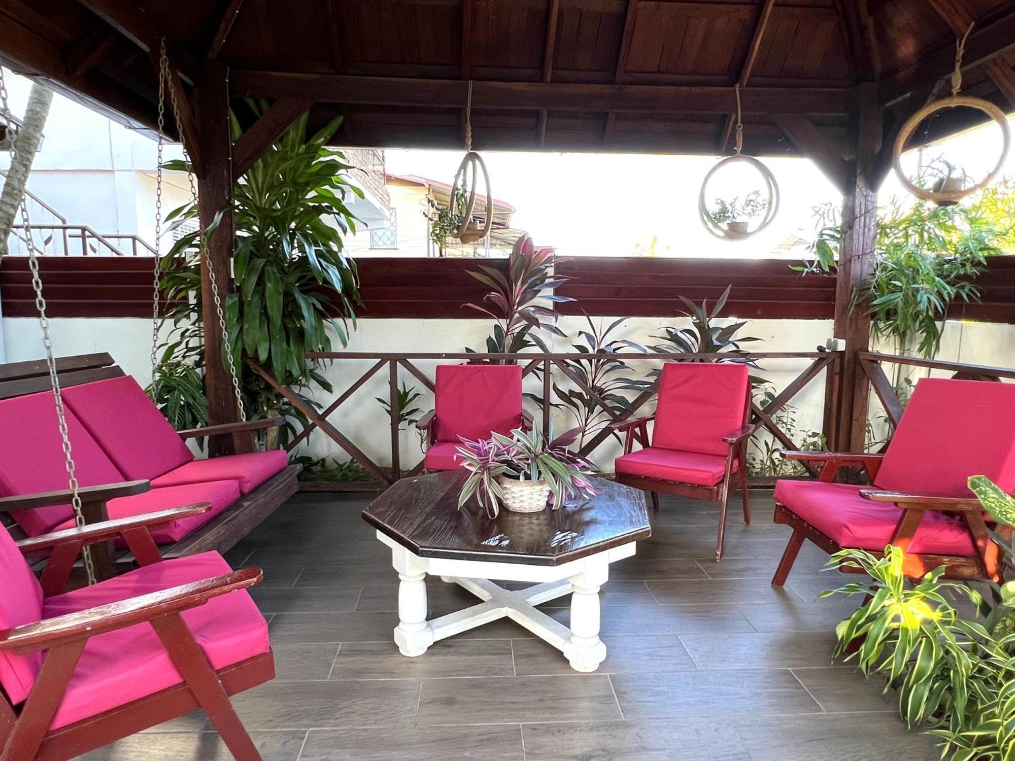 Villa Famiri Boutique Hotel ปารามารีโบ ภายนอก รูปภาพ
