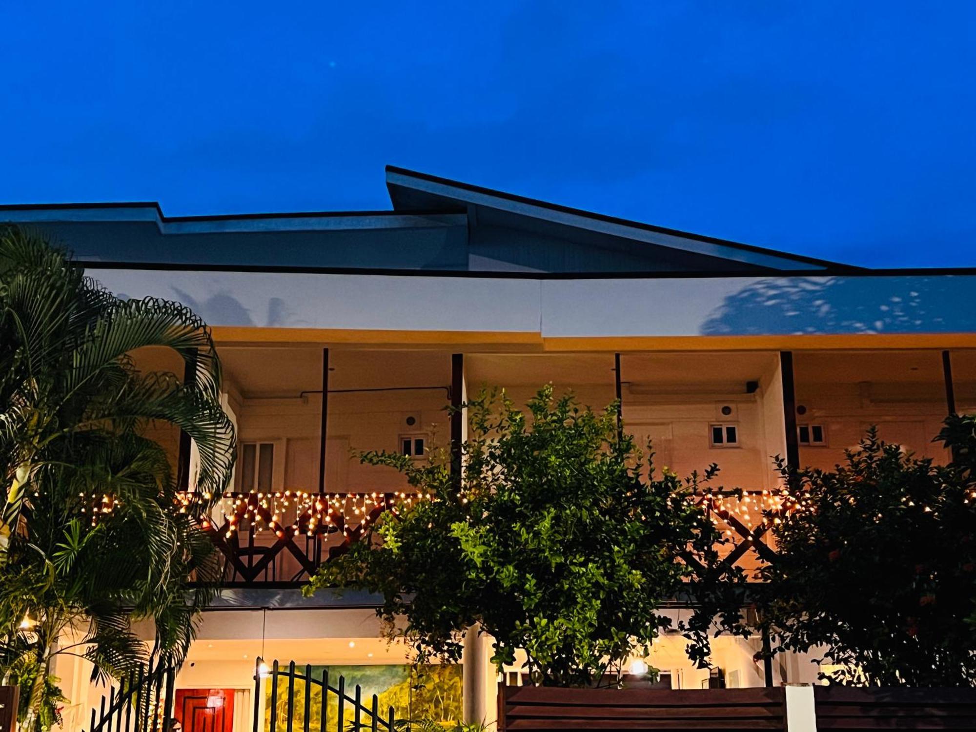 Villa Famiri Boutique Hotel ปารามารีโบ ภายนอก รูปภาพ