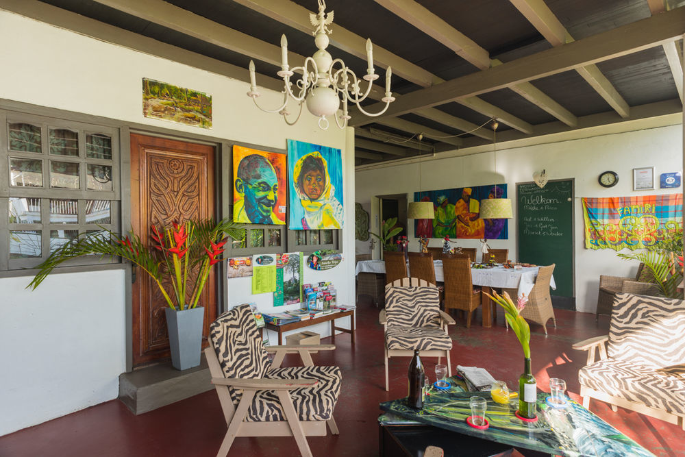 Villa Famiri Boutique Hotel ปารามารีโบ ภายนอก รูปภาพ
